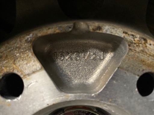 【中古】バリ山！ブリジストンスタッドレスタイヤホイール225/70R16