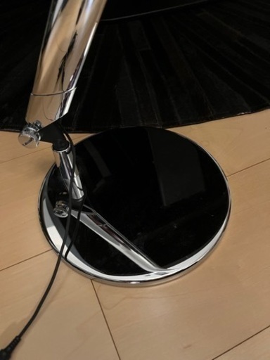 Slim - Stylish　Touchless Metalic Desk Lamp