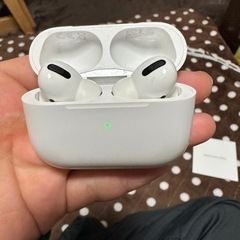 【限定1点】AirPods Pro 第1世代 箱・説明書ほぼ新品！動作確認済み Apple AirPods第一世代 箱・説明書付き - メルカリ