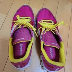 Reebok　ウォーキング　シューズの画像