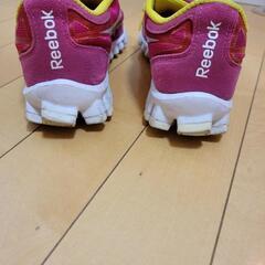 Reebok　ウォーキング　シューズの画像