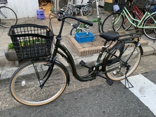 ??　めっちゃ　キレイ自転車　２６インチ　3変速　自動ライト　付き　カギ　付き　緑