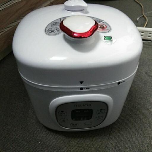 コンパクト電気圧力鍋 RLC-PC02RF 2018年製