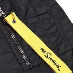 ☆H&M ☆シンプソンズ　オーバーサイズフィット フライトジャケットの画像