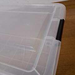 お話中です  衣装ケース   無料  ひび割れの画像