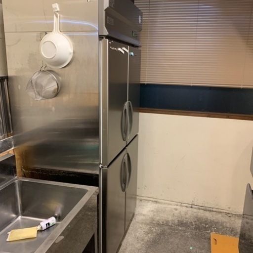 嫁ぎ先決まりました！業務用　冷凍冷蔵庫