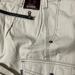 カーゴパンツ　の画像