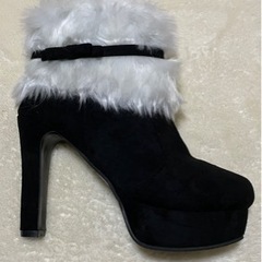 値下‼️23cm新品未使用黒サンタコスプレ等にショートブーツの画像