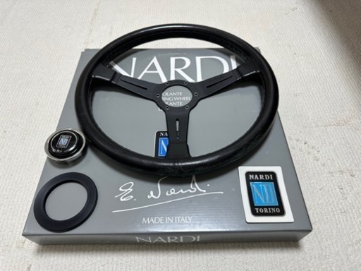 ナルディ　クラシック　ステアリング　360mm