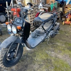 バイクいじり好きな人！