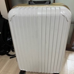 [お引取先決まりました]スーツケース.