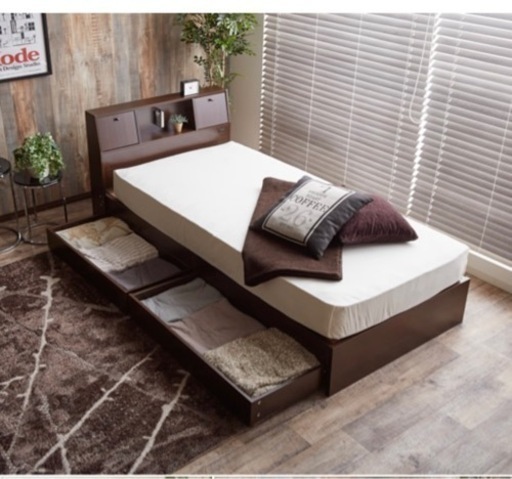 ダブルベッド フレームのみ