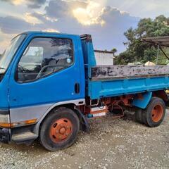 三菱ダンプの画像