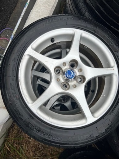 タイヤ　アルミホイール付き