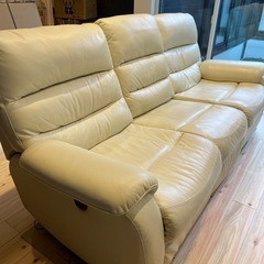 電動リクライニングソファの画像