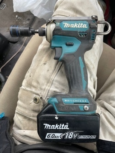 マキタ　18V インパクトドライバー、おまけ付き