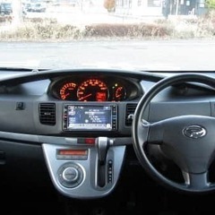新着車両続々と増えてます！！！　　ダイハツ　ムーヴ