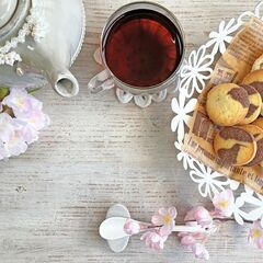 洋菓子の販売レジスタッフの画像