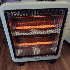 電気ストーブ　800w 足元あったか！！　スリム