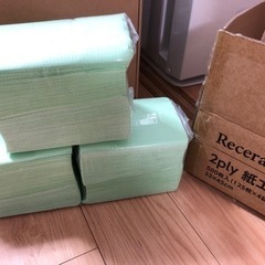 歯科用 使い捨てペーパーエプロン