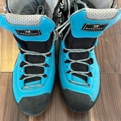 【 値下げ】ガルモントトレッキングシューズ TOWER LX GTX （レディース）24.5cm