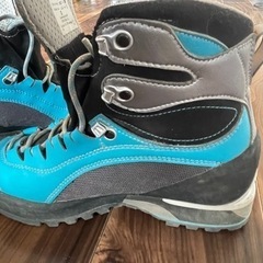 【 値下げ】ガルモントトレッキングシューズ TOWER LX GTX （レディース）24.5cm