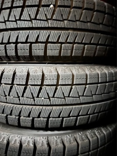 ブリヂストン　　　スタッドレスタイヤ