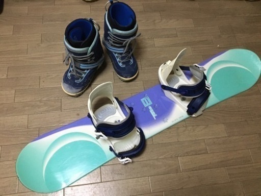 KIDSスノーボード3点セット Equal  BOARDS 119㎝　SALOMONビンディング　AIR WALKブーツUSM5・USW6