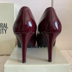 １度のみ使用！エナメルハイヒールパンプス♪24cm★ナチュラルビューティー★パーティー/おでかけ★ワイン色/ボルドー色 モードエジャコモ の画像