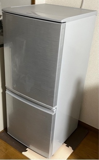 【美品】SHARP 冷蔵庫 137L 説明書あり 領収書あり SJ-D14C-S