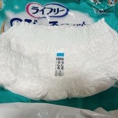 オムツ・リハパン計５枚（数種類）の画像