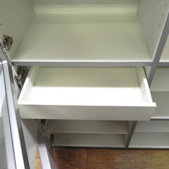 食器棚 白/ホワイト 収納ラック 幅110×奥43×高122cm ガラス板 サイドボード シェルフ 家具 札幌市 厚別区の画像