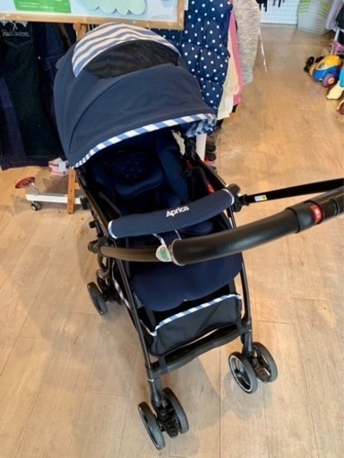 ■店頭引取限定■美品☆アップリカ　ベビーカー　ラクーナエアーAC♫定価55000円