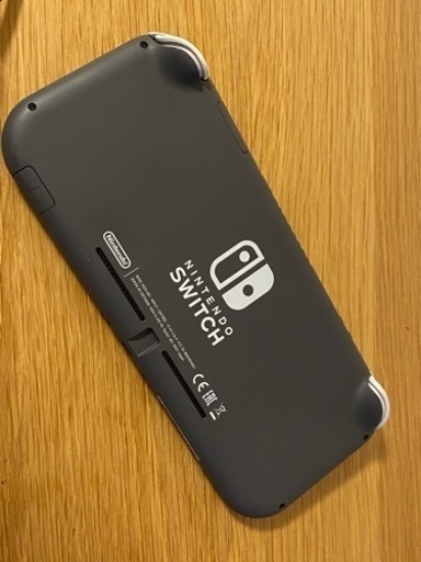 任天堂　Switch light 値下げしました　取引中