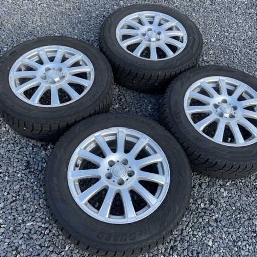 ヨコハマスタッドレス　205/60/16 レクサス　トヨタ車