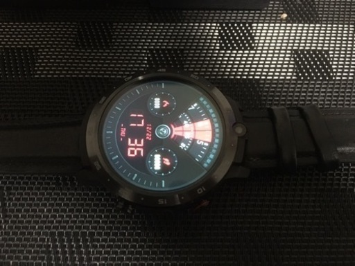 スマホみたいに扱えるスマートウォッチ　LEMFO LEM12