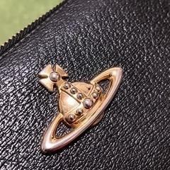 ヴィヴィアン 長財布の画像