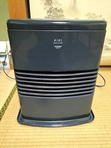 石油ファンヒーター トヨトミ　lcs-2650