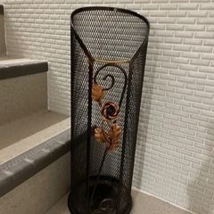 アンティーク調傘立ての画像