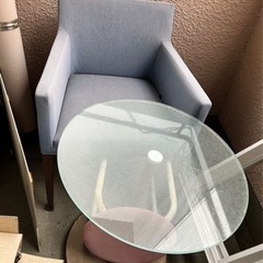 オシャレ椅子&テーブル　引き取りに来れる方限定の画像