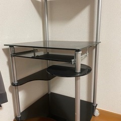 ガラスパソコン台