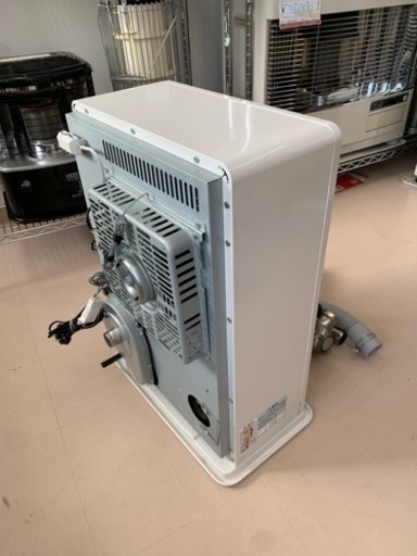 清掃整備済み　美品☆ サンポット　2020年製　FF-4211TL FF式石油ストーブ　木造11畳 コンクリート18畳　美原