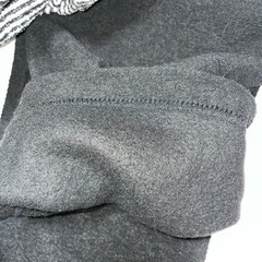 【新品】裏フリース 長袖長パンツセット モノトーンの画像