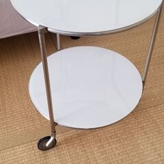 2173 IKEA(イケア) STRIND サイドテーブル ホワイト ニッケルメッキの画像