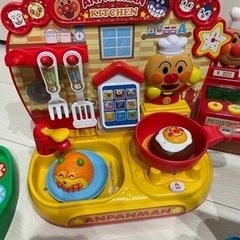 相手が決まりました！服かけ　ブラウン&アンパンマンパセットの画像