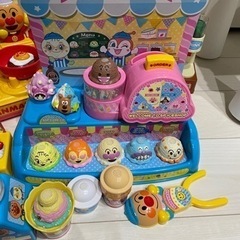 相手が決まりました！服かけ　ブラウン&アンパンマンパセットの画像