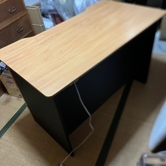 テーブル