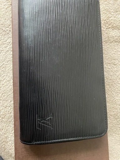 【値下げ】LOUIS VUITTON ジッピーウォレット　エピ