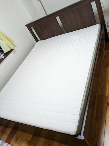 IKEA クイーンサイズ ベッド マットレス付