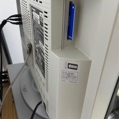 テレビ、DVD、棚のセットですの画像